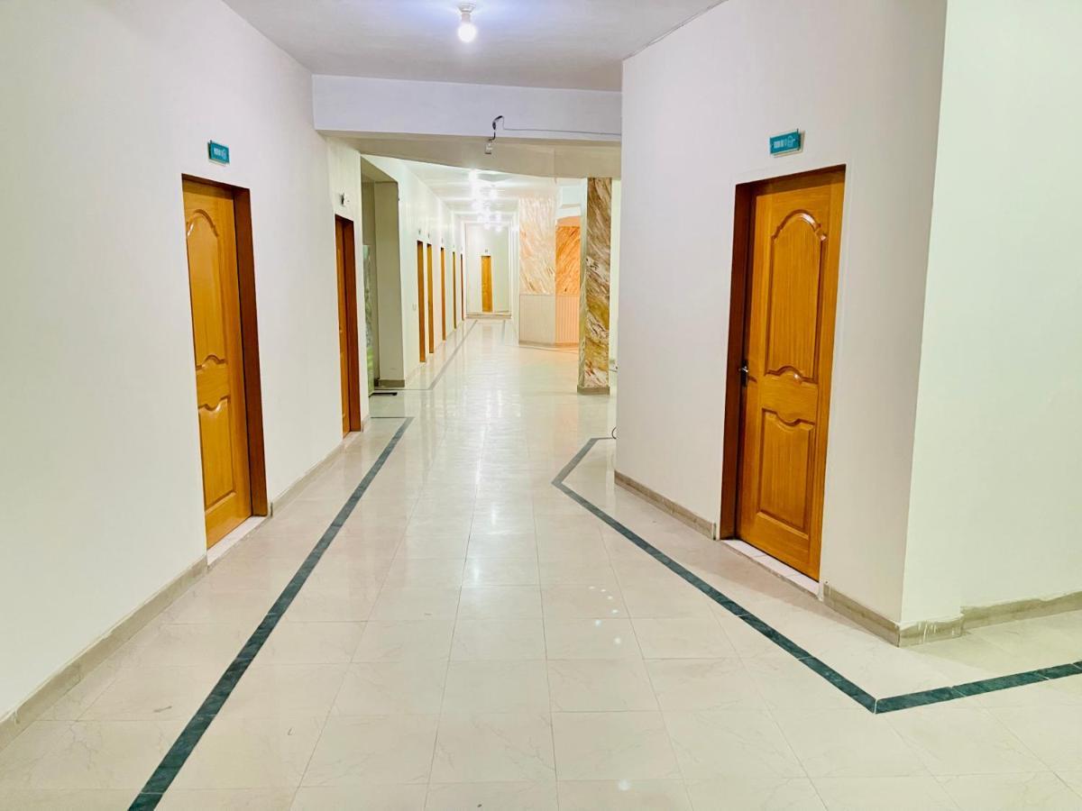 Hotel New Mid City Мултан Экстерьер фото